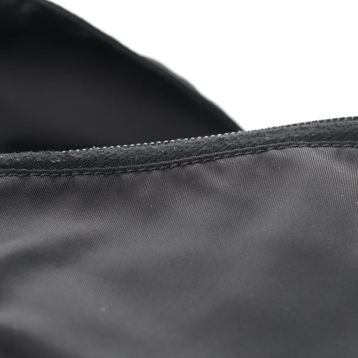 Nylon Vela Messenger Bag Black