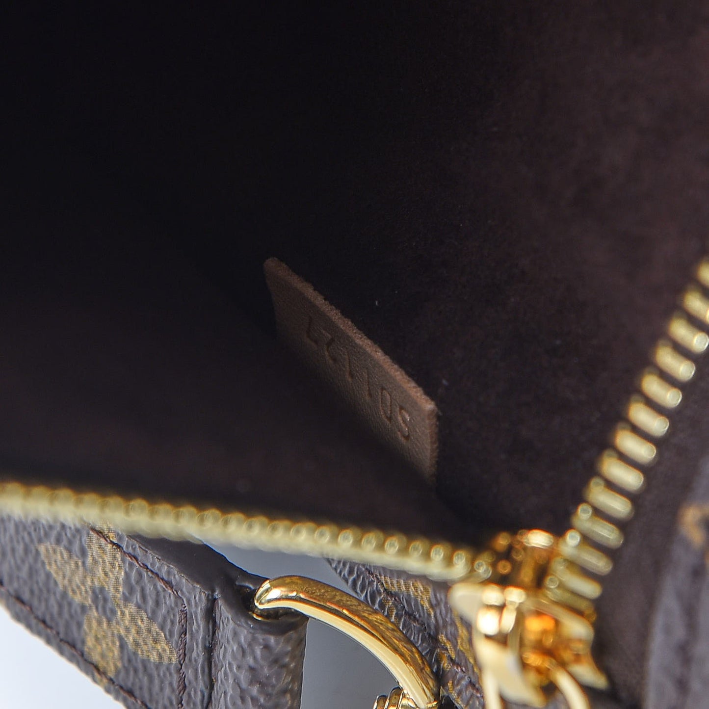 Monogram Pochette Metis