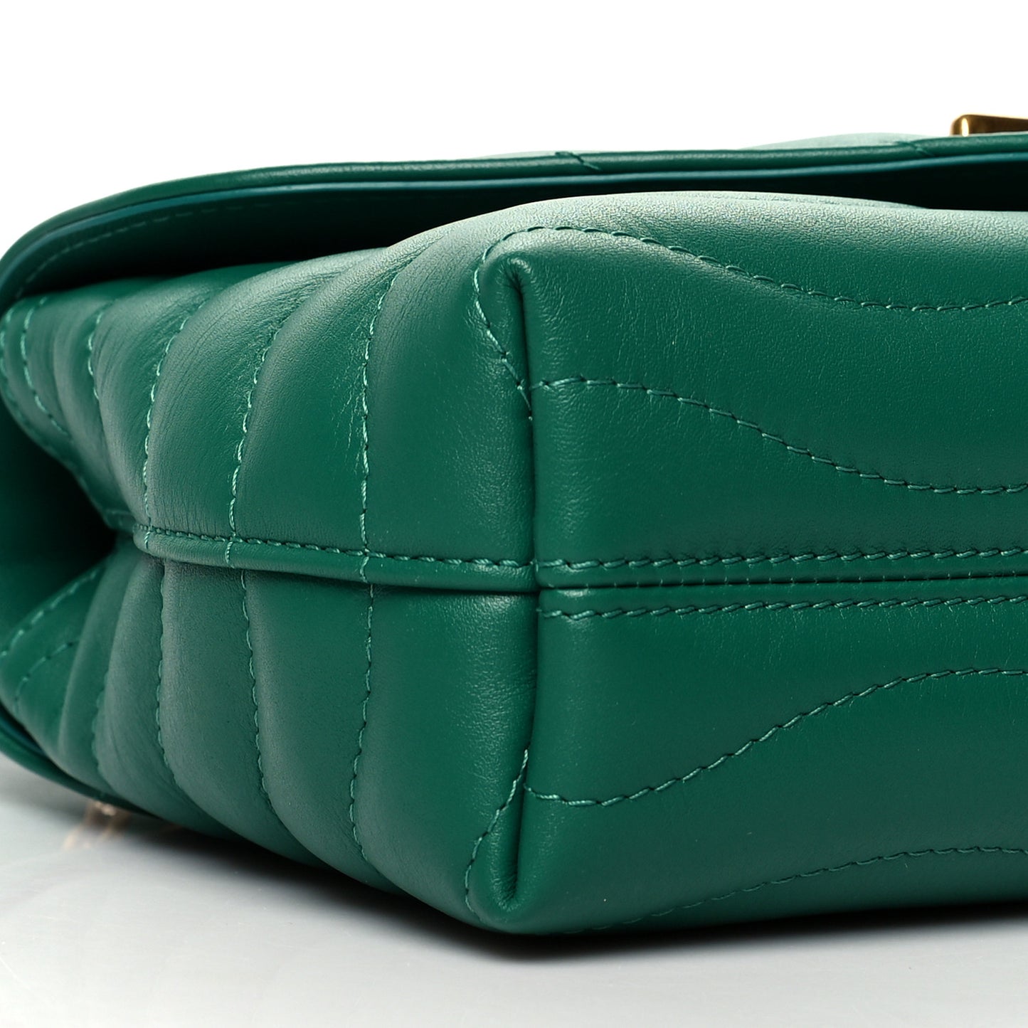 Calfskin New Wave Chain Bag MM NM Emerald