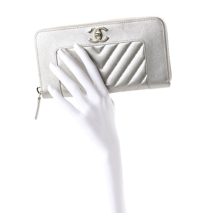 Chanel Metallic Sheepskin Quilted Mademoiselle Vintage Zip Around Wallet Light Gold 2 of 12