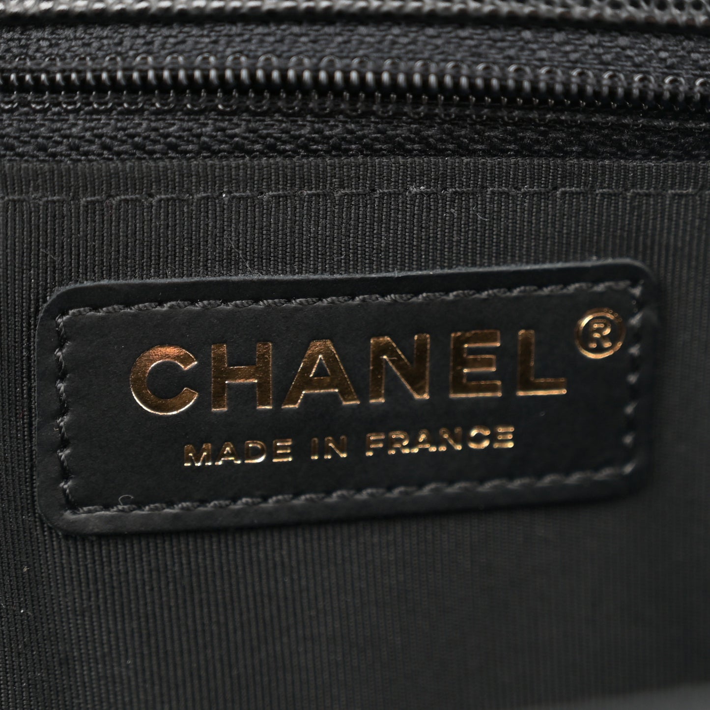 Caviar Quilted New Medium Boy Flap Black