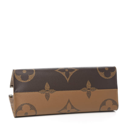 Louis Vuitton Reverse Monogram Giant Onthego MM 3 of 9