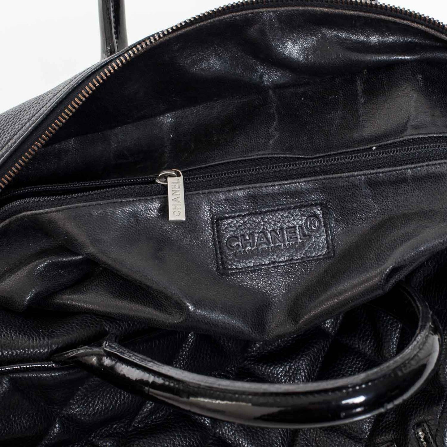 Caviar Quilted Boston Black