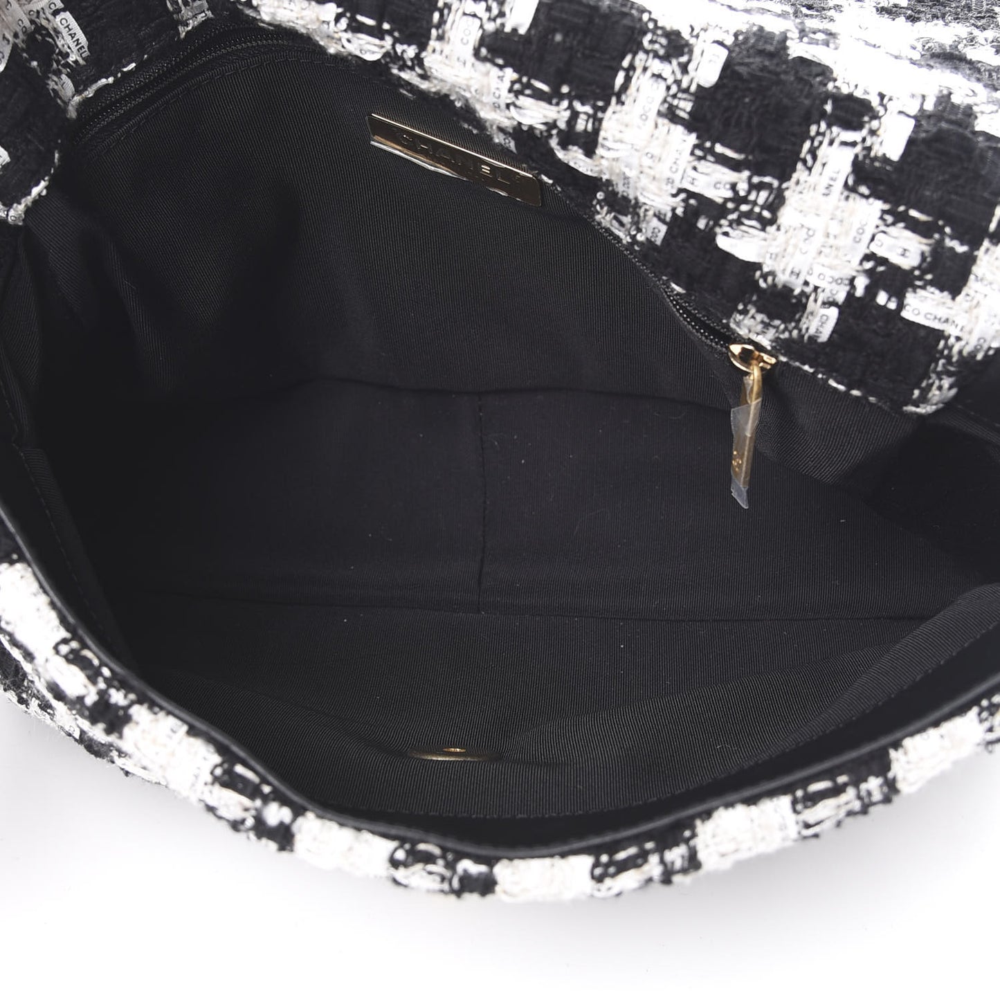 Tweed Quilted Large 19 Flap Black Ecru White