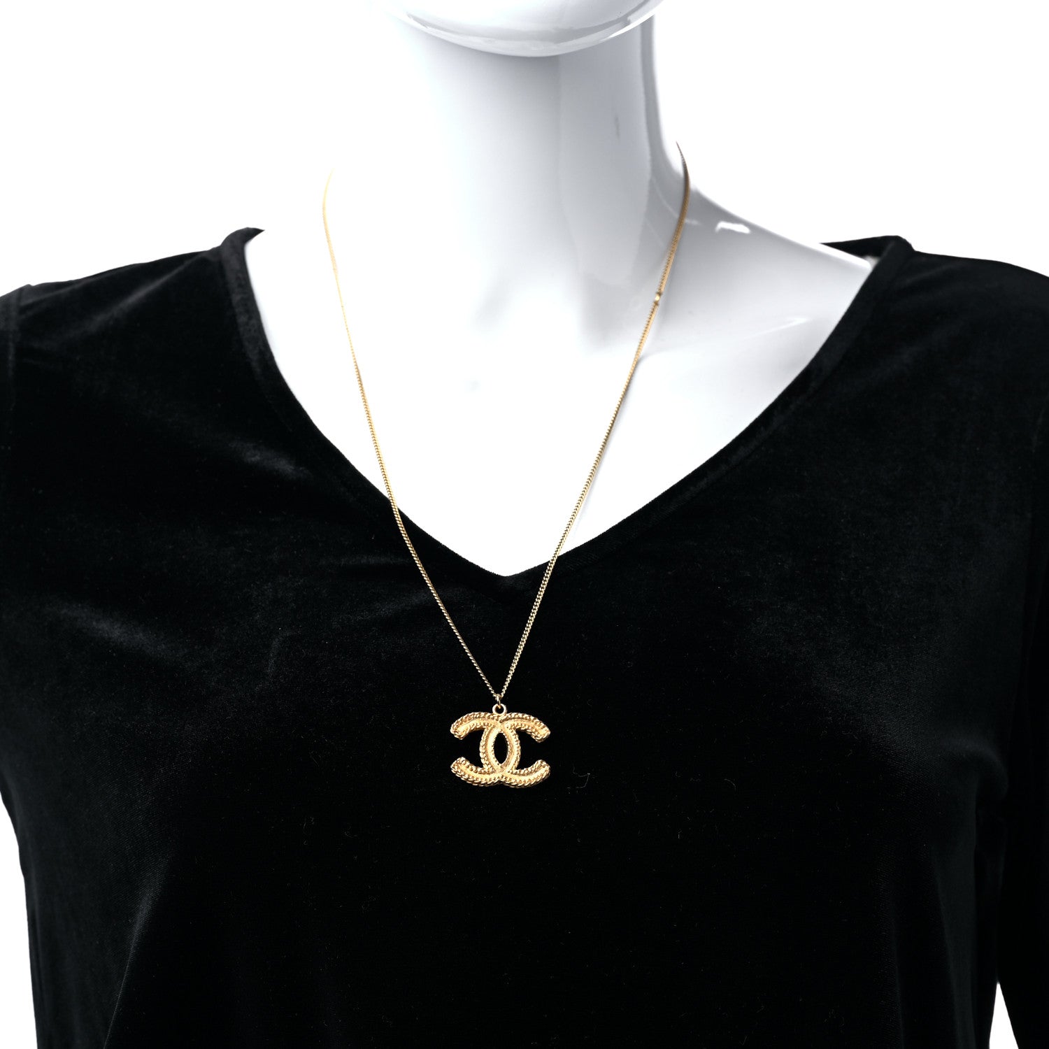 Chanel CC Necklace Matte Gold 4 of 4