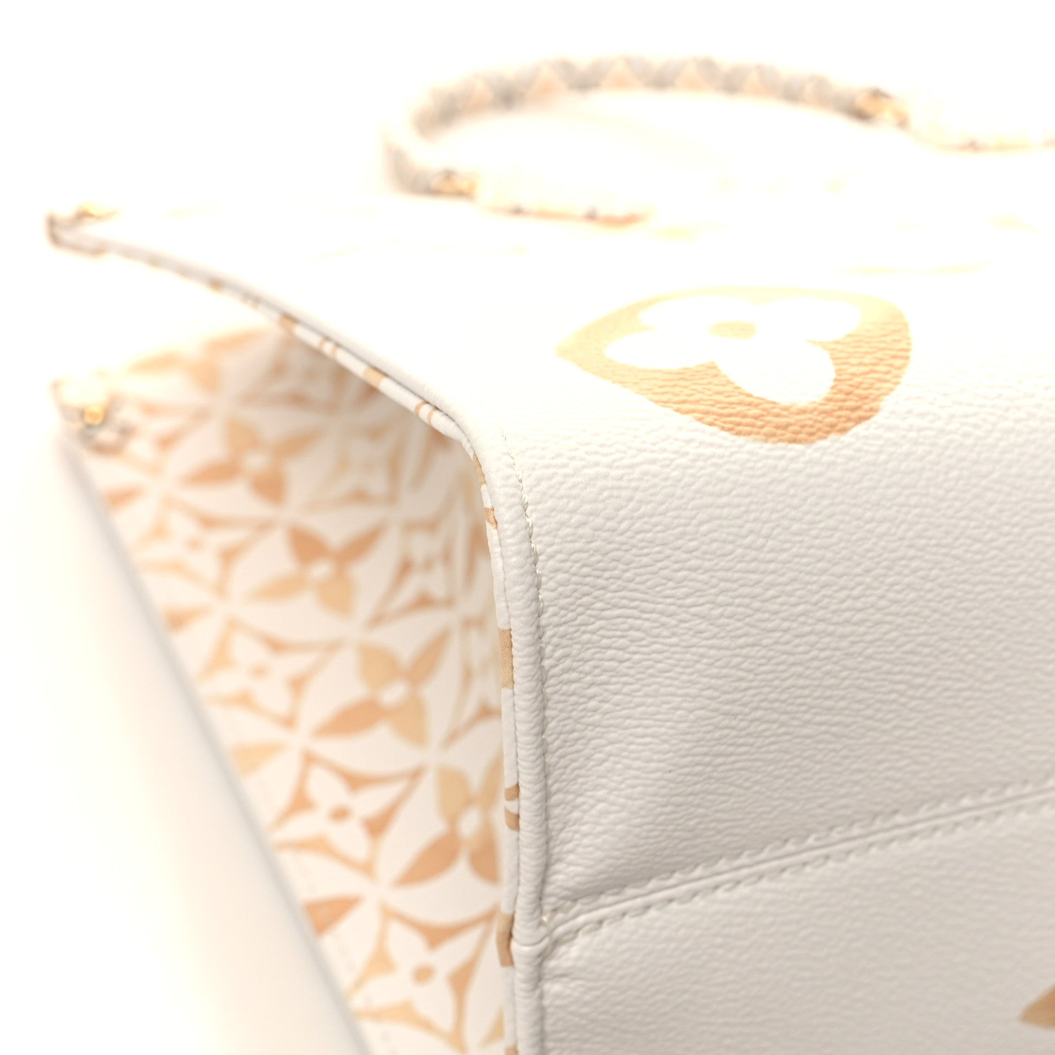 Louis Vuitton Monogram Giant By The Pool 2.0 Onthego MM Beige 10 of 11