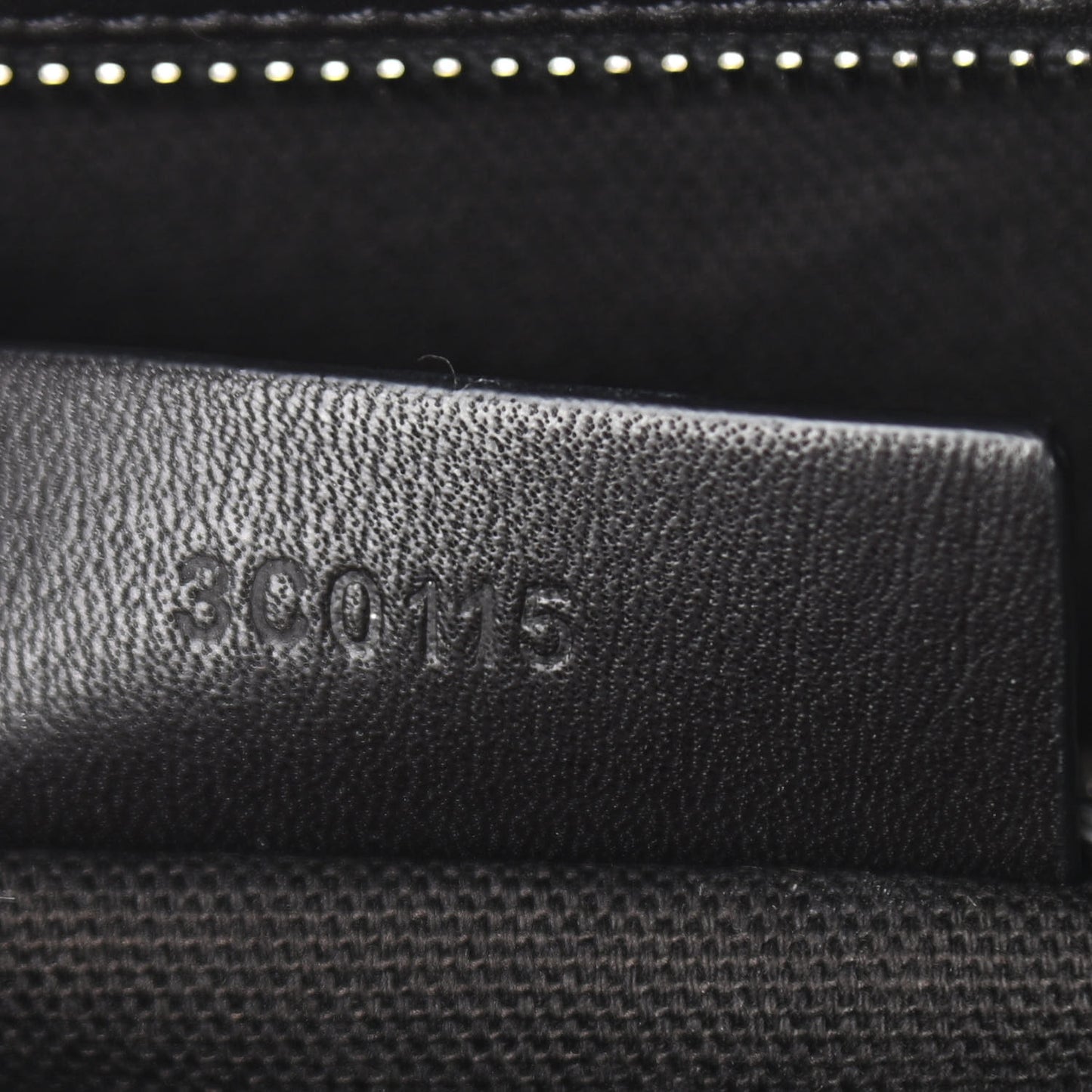 Sugar Goatskin Kenya Metal Medium Antigona Black