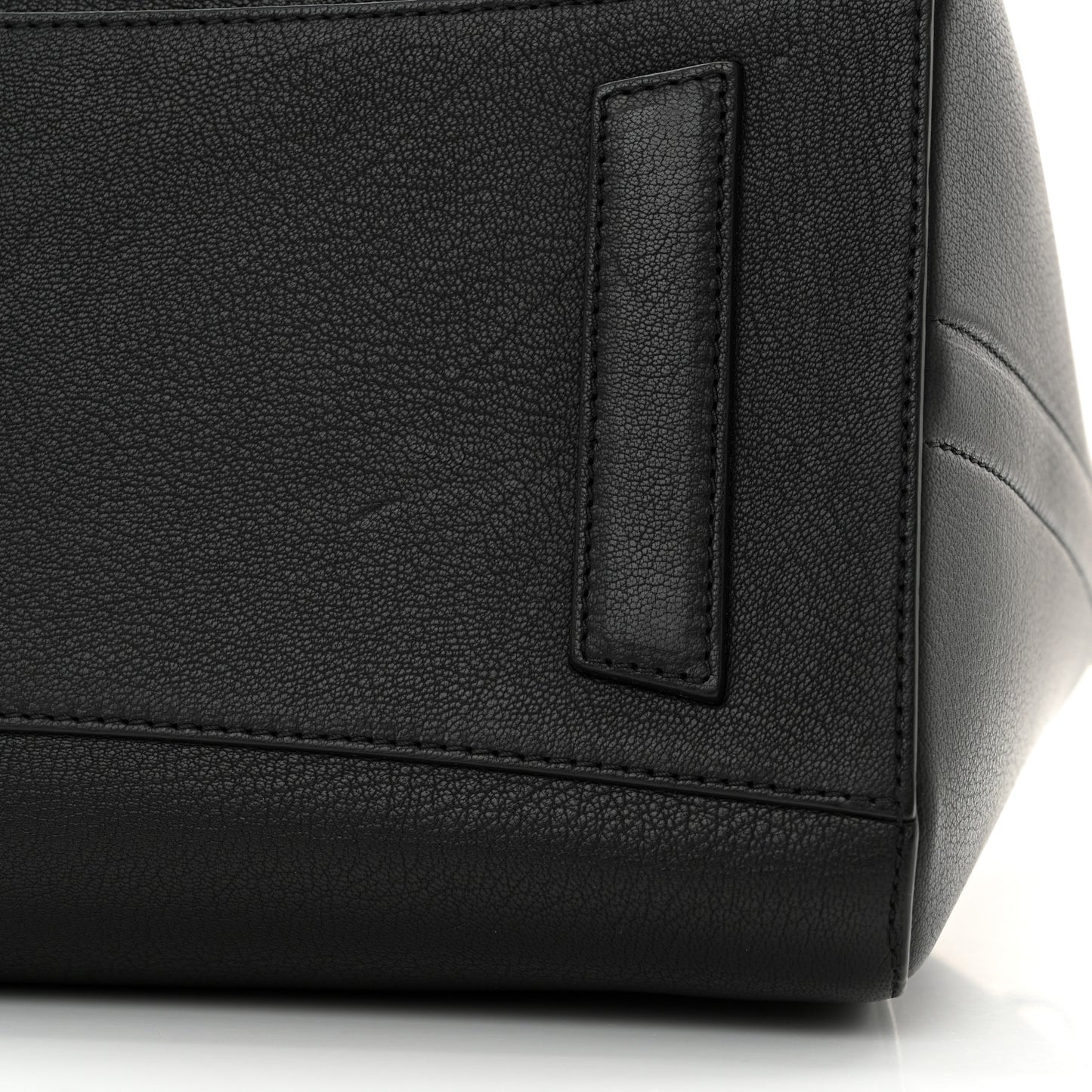 Sugar Goatskin Medium Antigona Black