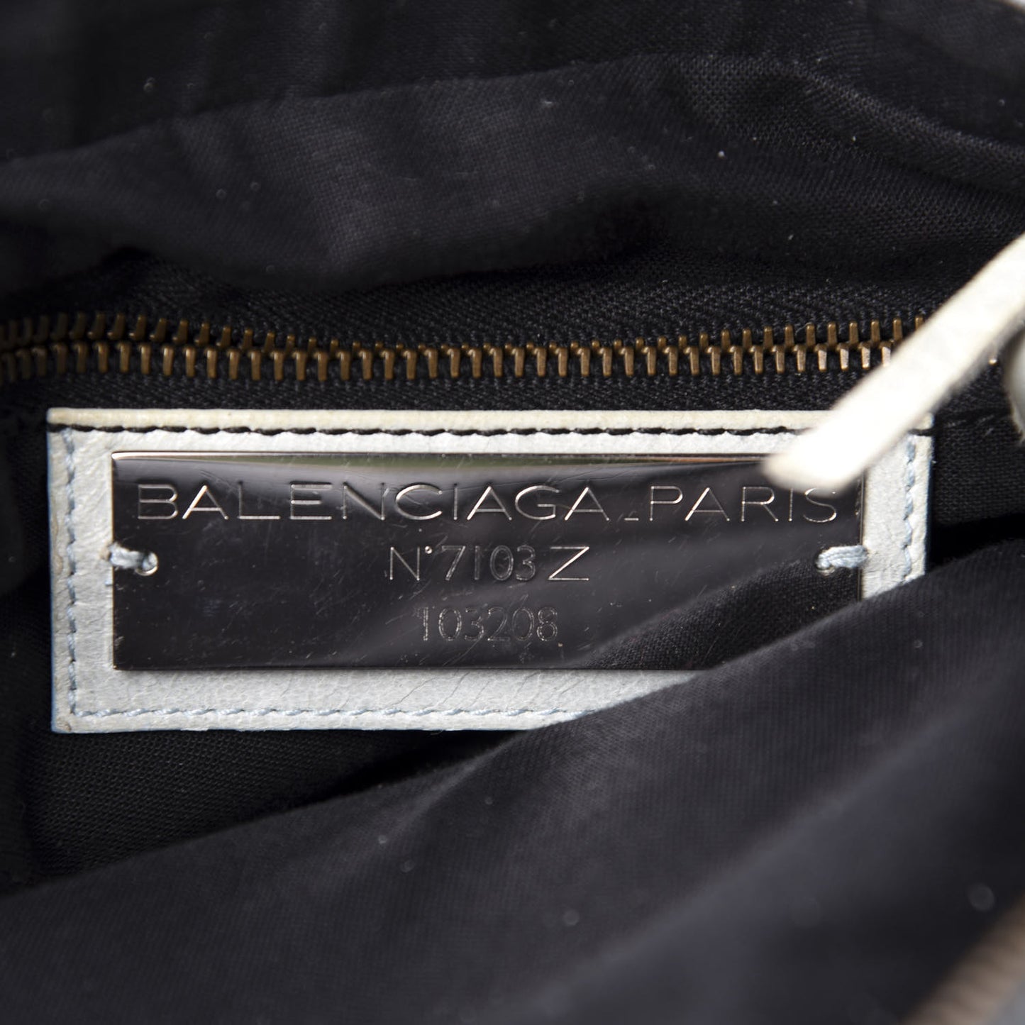 Chevre Classic Hardware First Ice Bleu