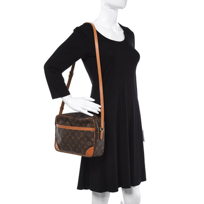 Louis Vuitton Monogram Trocadero 30 2 of 10