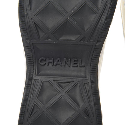 Chanel Velvet Calfskin Mixed Fibers CC Sneakers 35.5 Ivory Black 7 of 10