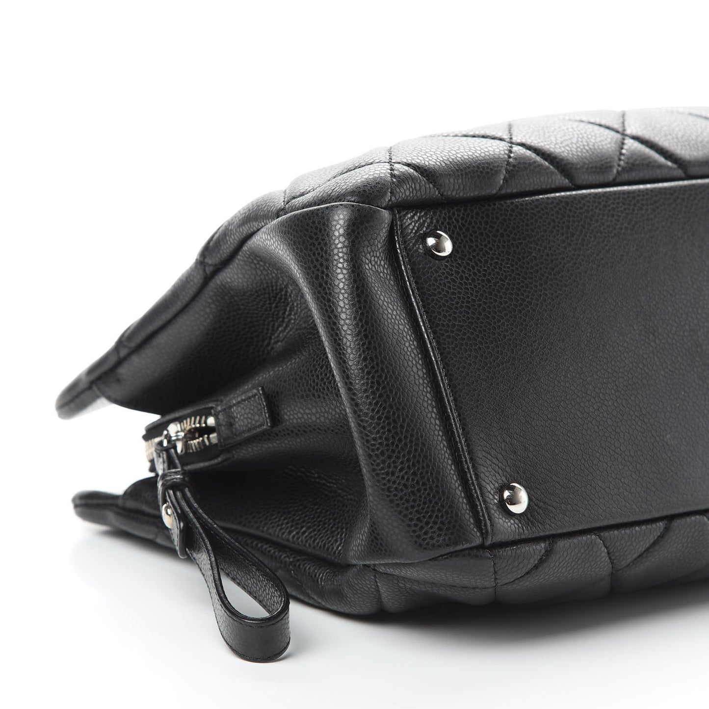 Caviar Quilted CC Timeless Soft Tote Black