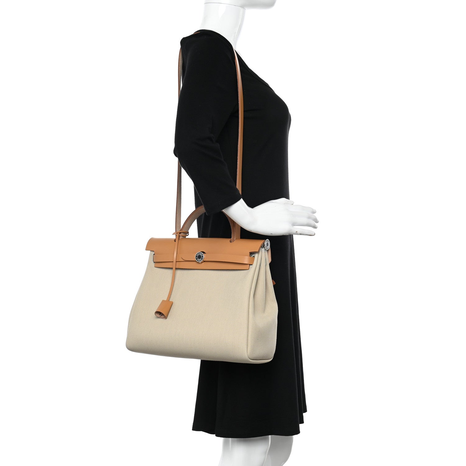 Hermes Military Toile Vache Hunter Horseshoe Herbag Zip Retourne 31 PM Beton Naturel 2 of 13