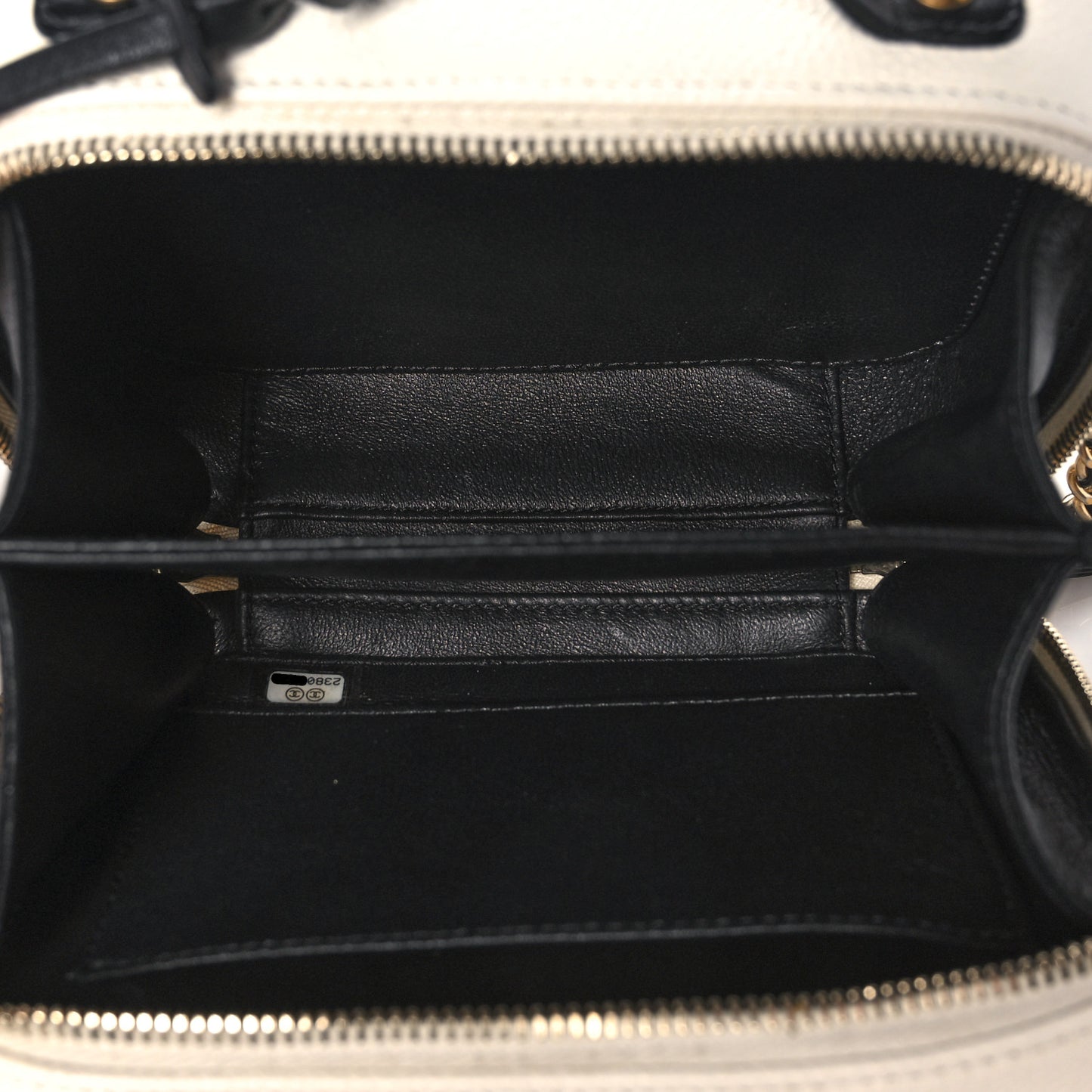 Caviar Quilted Small CC Filigree Vanity Case White Black