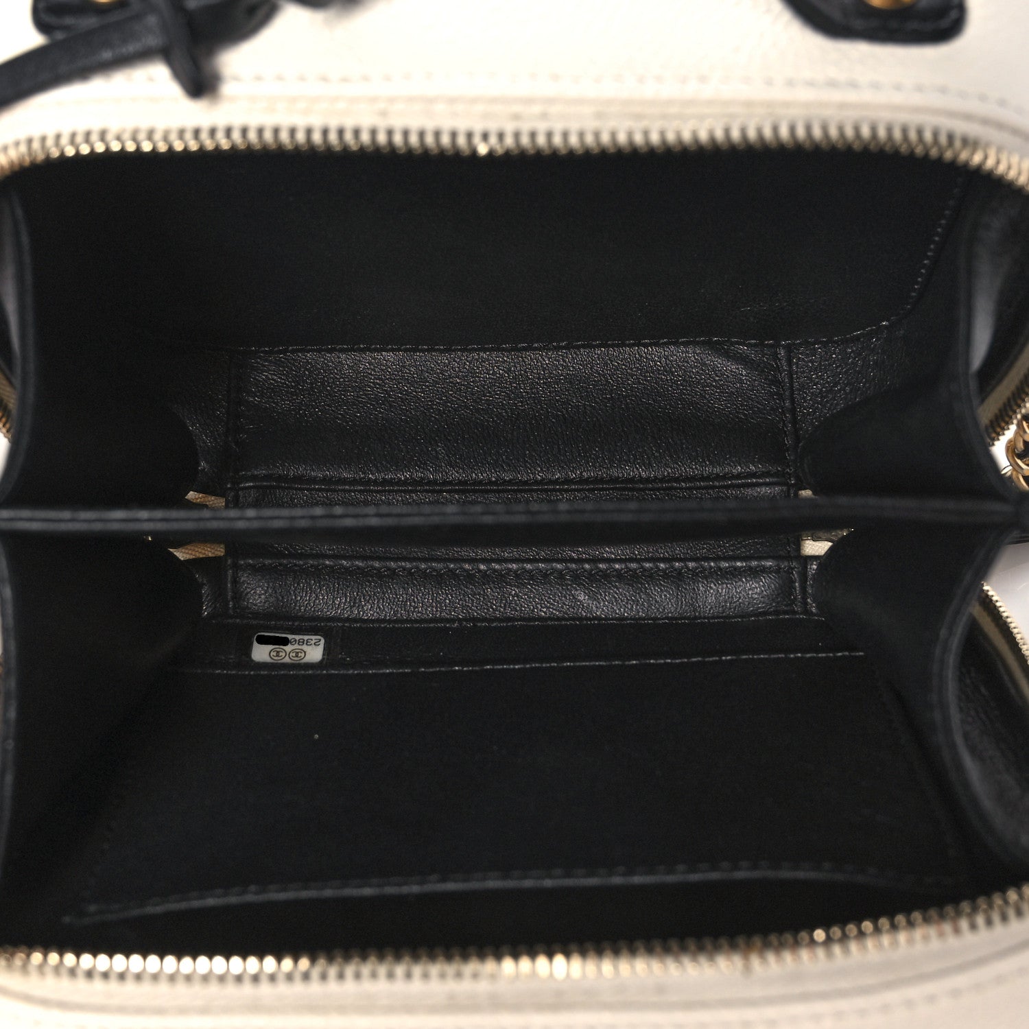 Chanel Caviar Quilted Small CC Filigree Vanity Case White Black 5 of 10