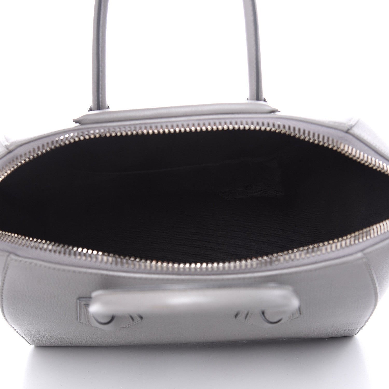 Givenchy Sugar Goatskin Medium Antigona Pearl Grey 5 of 15