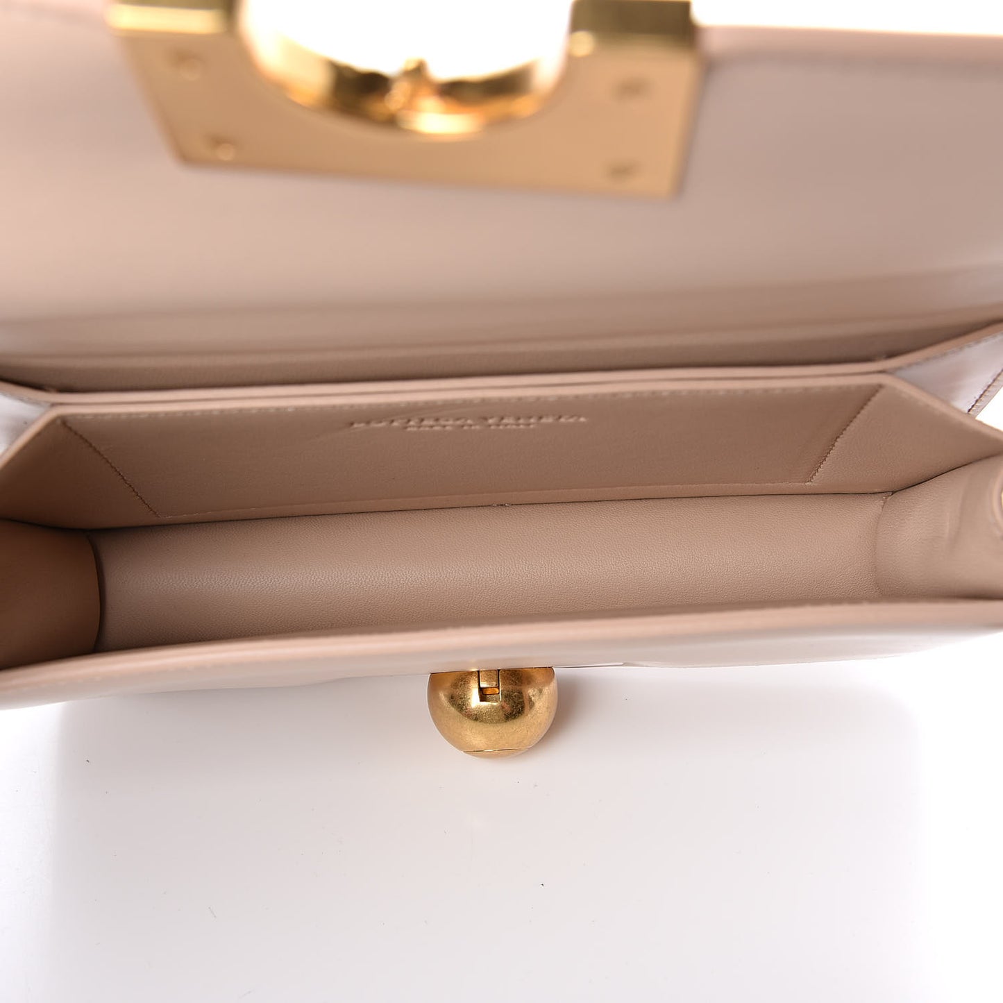 Spazzolato Calfskin Classic Mini BV Bag Nude