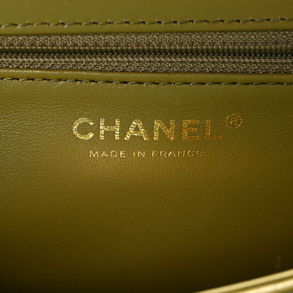 Chanel Crumpled Calfskin Quilted Clutch Green 6 of 11