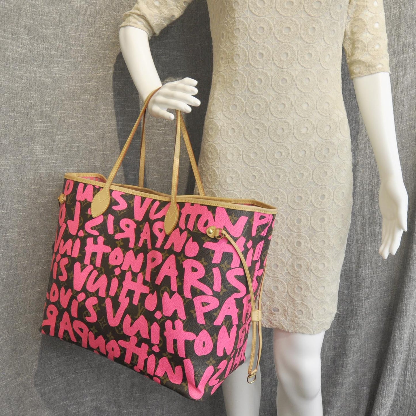 Monogram Graffiti Neverfull GM Fuchsia