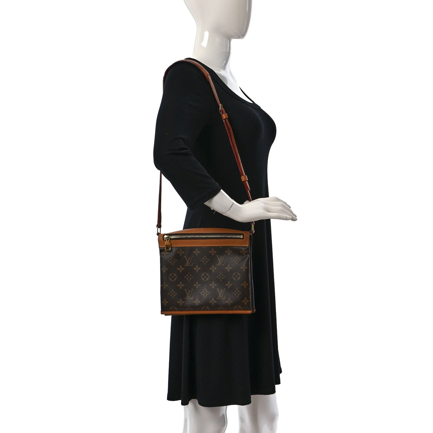Monogram Saumur Messenger PM