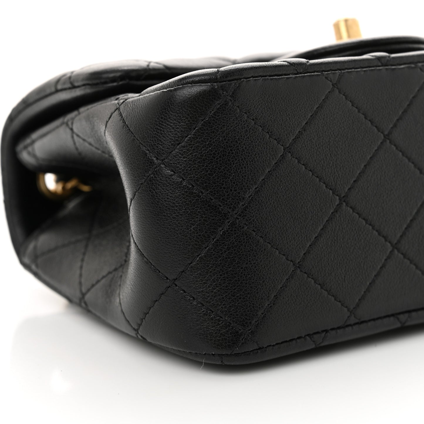 Lambskin Quilted Mini Pearl Crush Flap Black