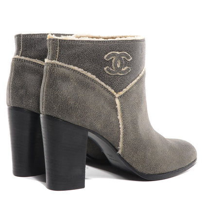 Chanel Distressed Shearling Ankle Boots Shoes 38.5 Black Beige 4 of 7
