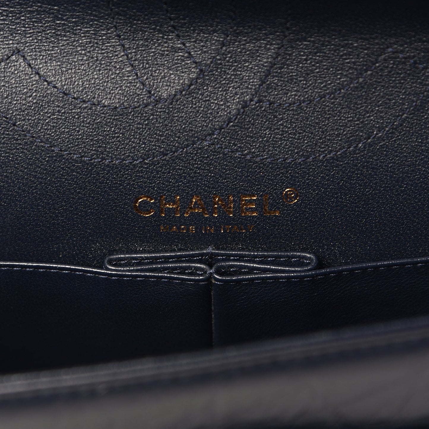 Aged Calfskin Chevron Quilted 2.55 Reissue 226 Flap Navy Blue