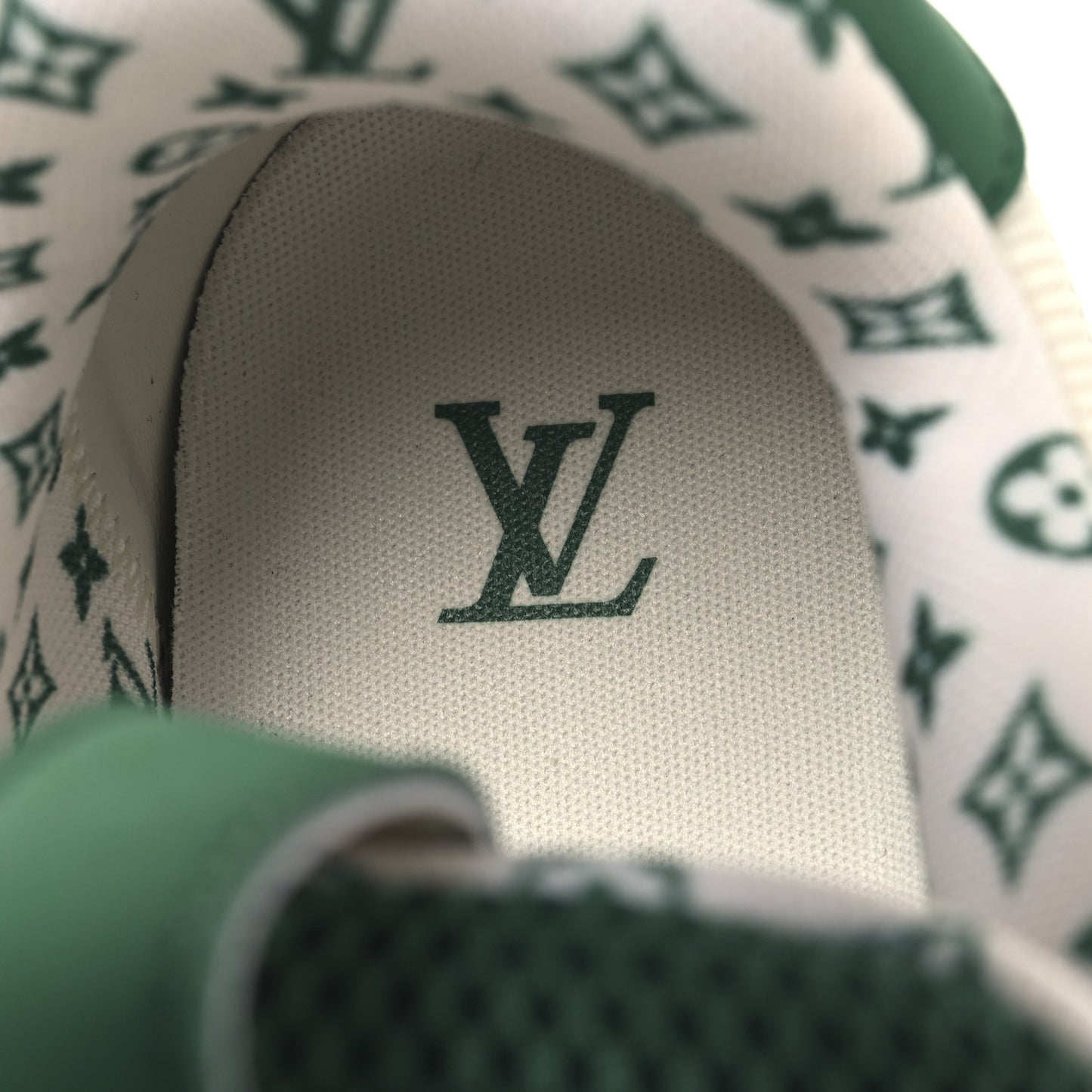 Calfskin Mesh Mens LV Skate Sneaker 7 Green