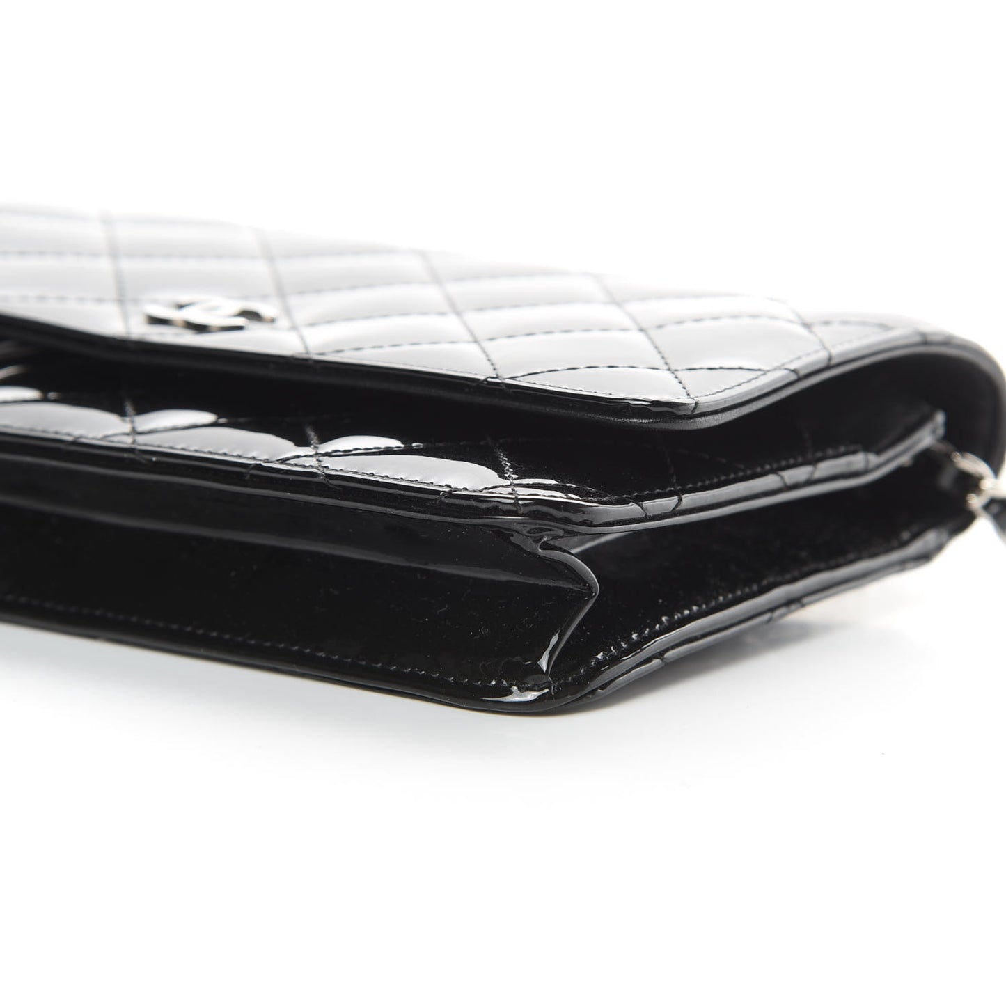 Patent Quilted Wallet On Chain WOC Black