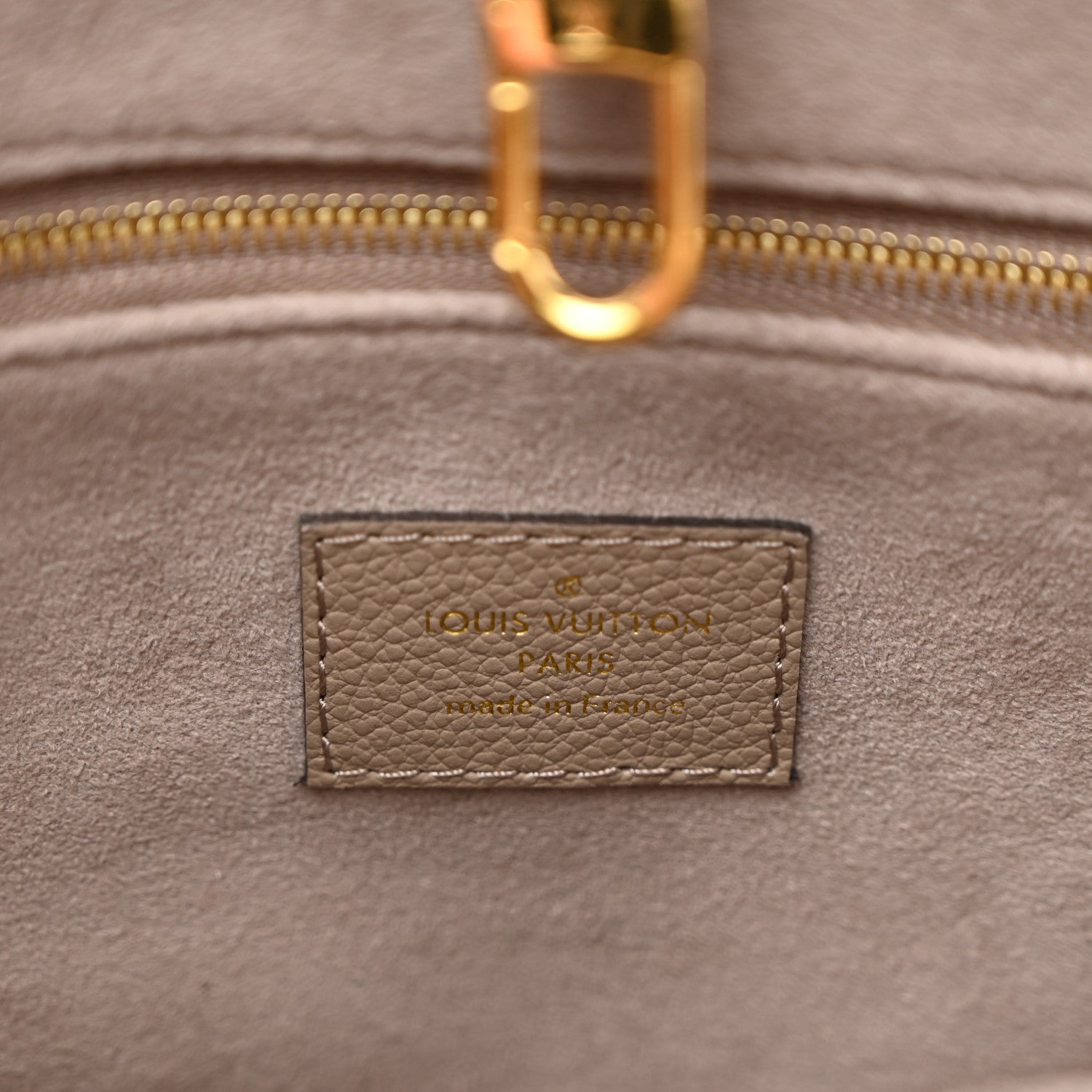 Louis Vuitton Empreinte Monogram Giant Onthego PM Tourterelle Creme 6 of 9