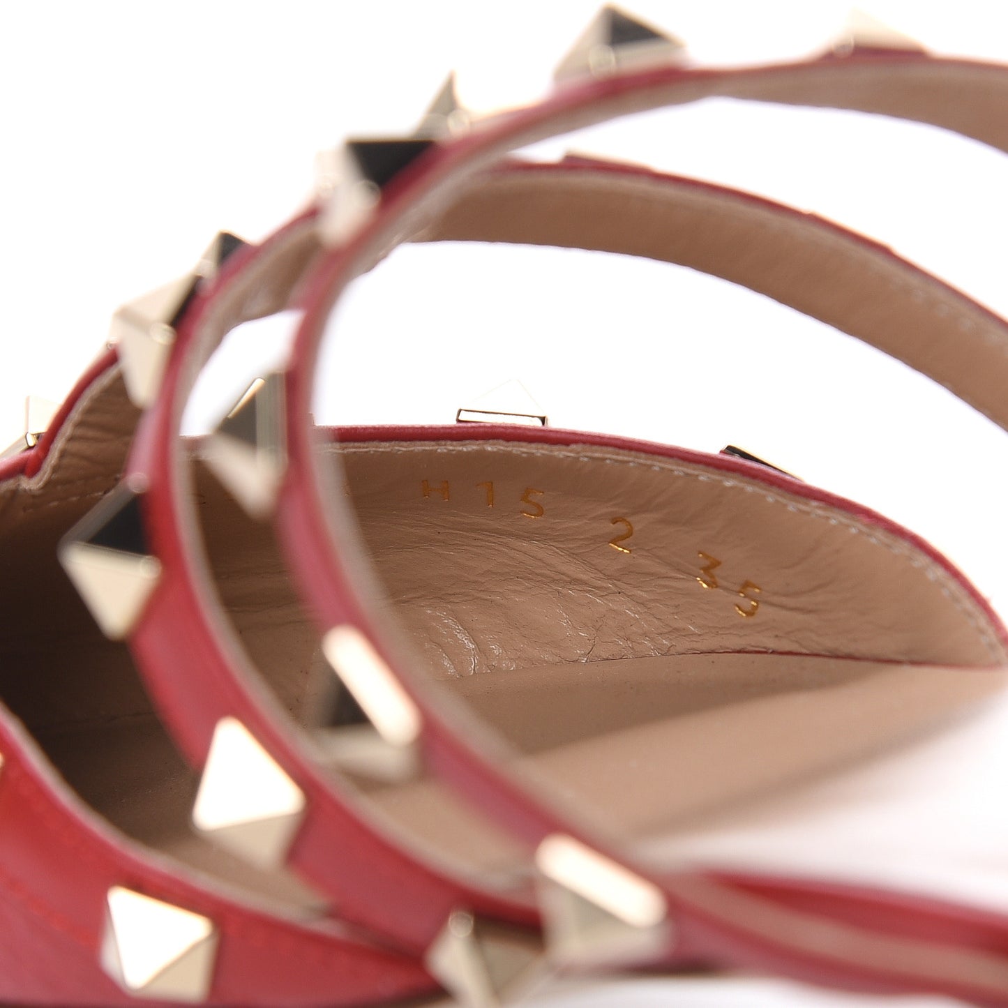 Pebbled Calfskin Rockstud Flat Cage Mules 35 Rosso