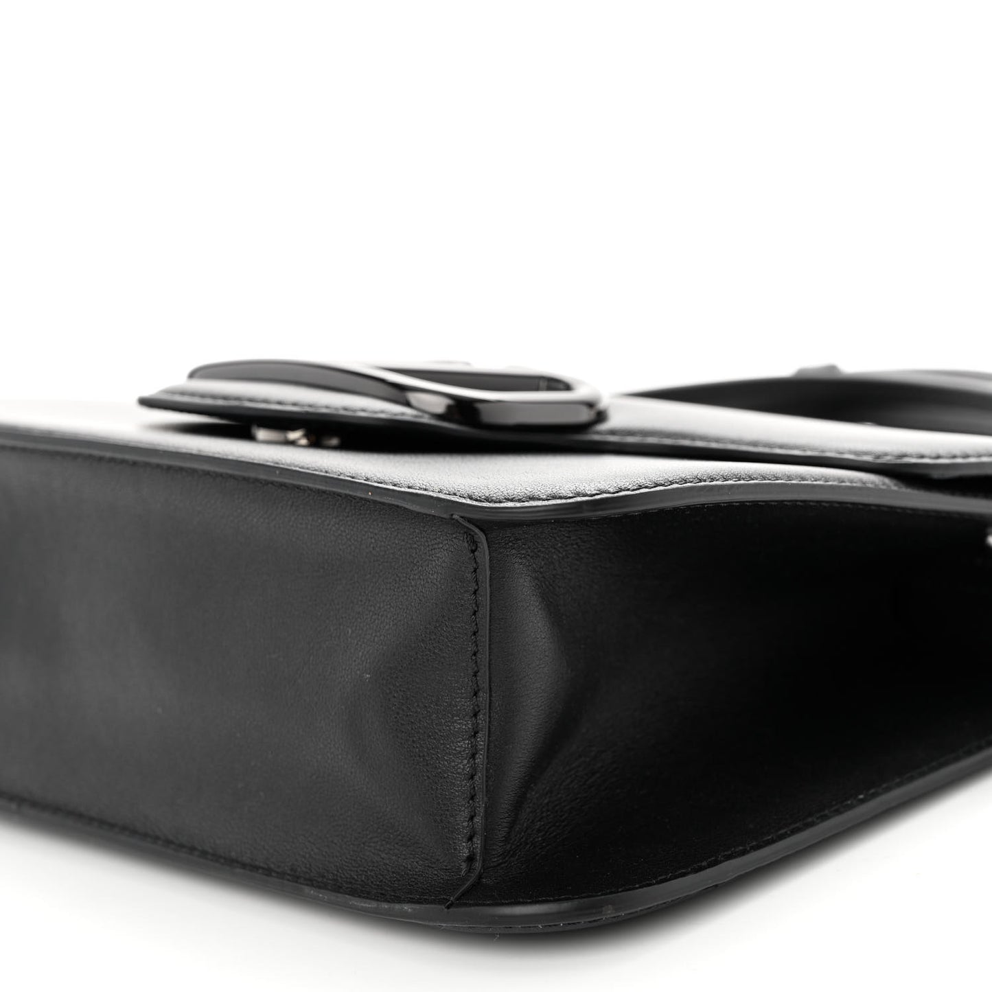Calfskin Monochrome VLogo Loco Flap Shoulder Bag Black