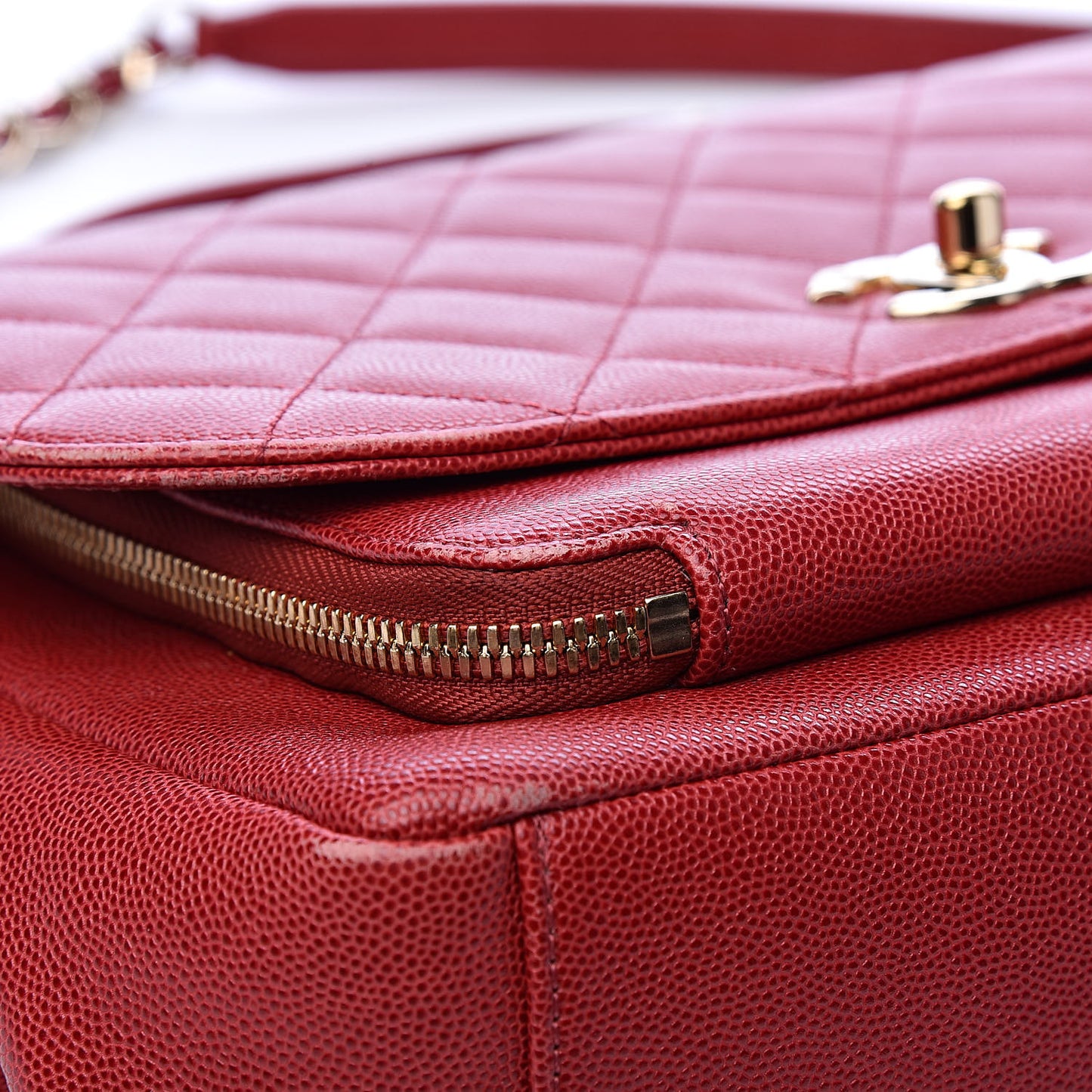 Caviar Quilted Large Business Affinity Flap Red