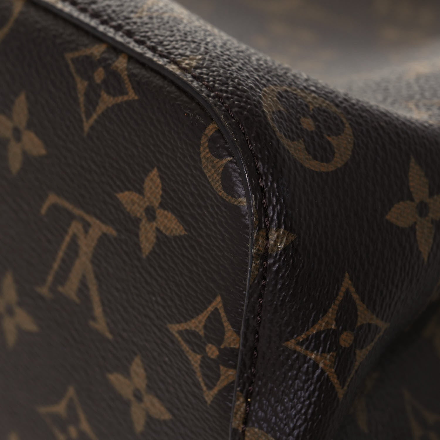 Louis Vuitton Monogram Neonoe MM Safran 10 of 13