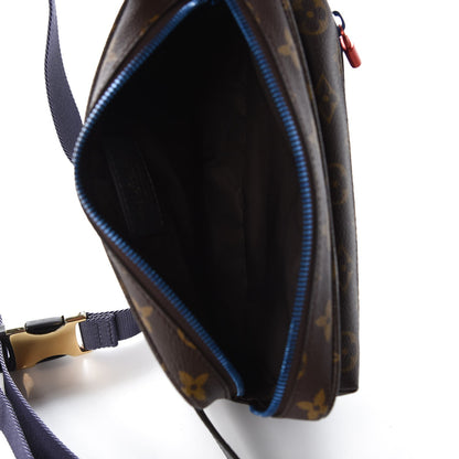 Louis Vuitton Monogram Outdoor BumBag 5 of 7