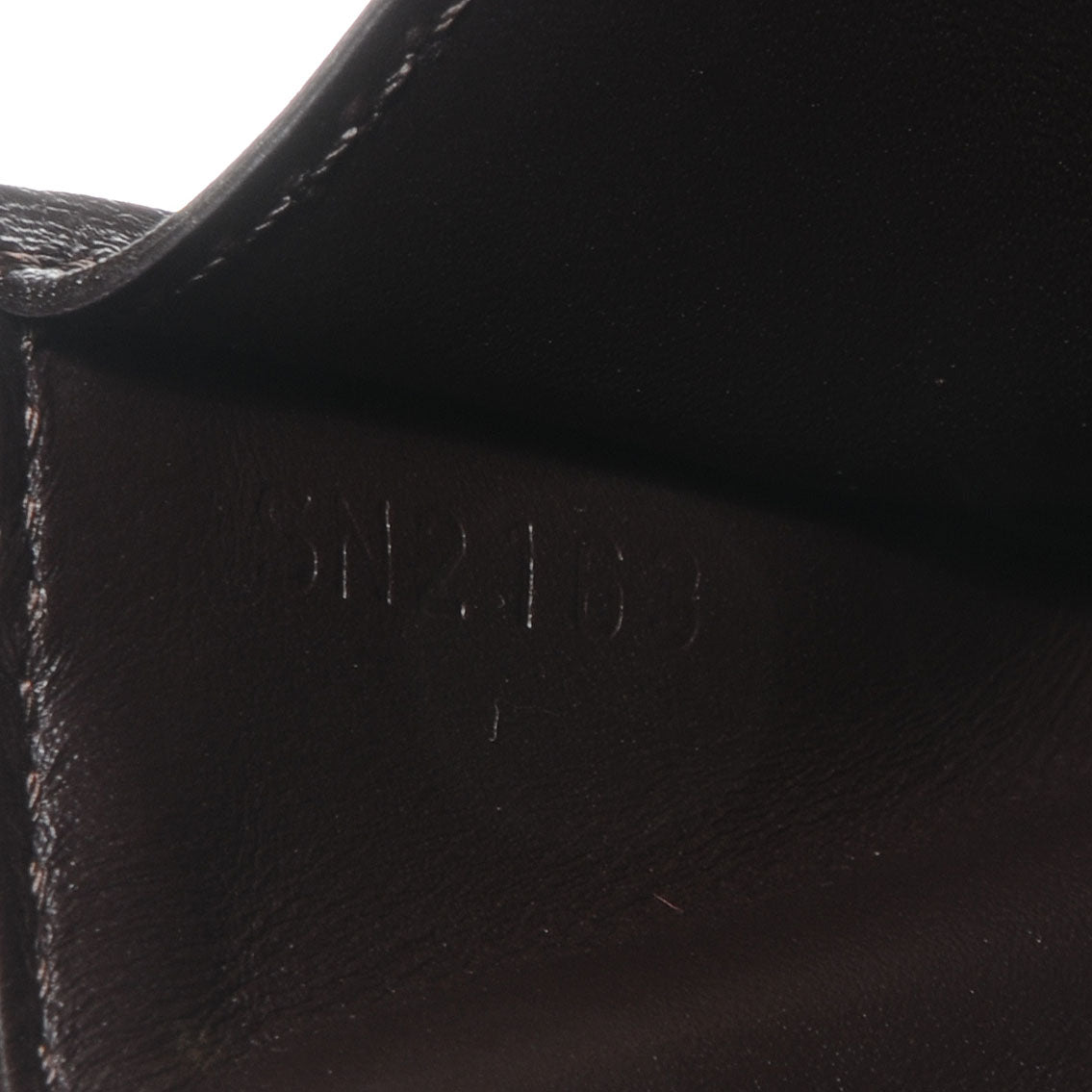 Louis Vuitton Vernis Key Pouch Amarante 8 of 8