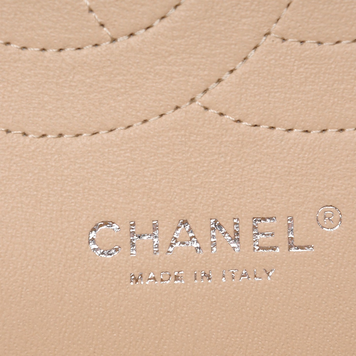 Caviar Quilted Jumbo Double Flap Beige Clair
