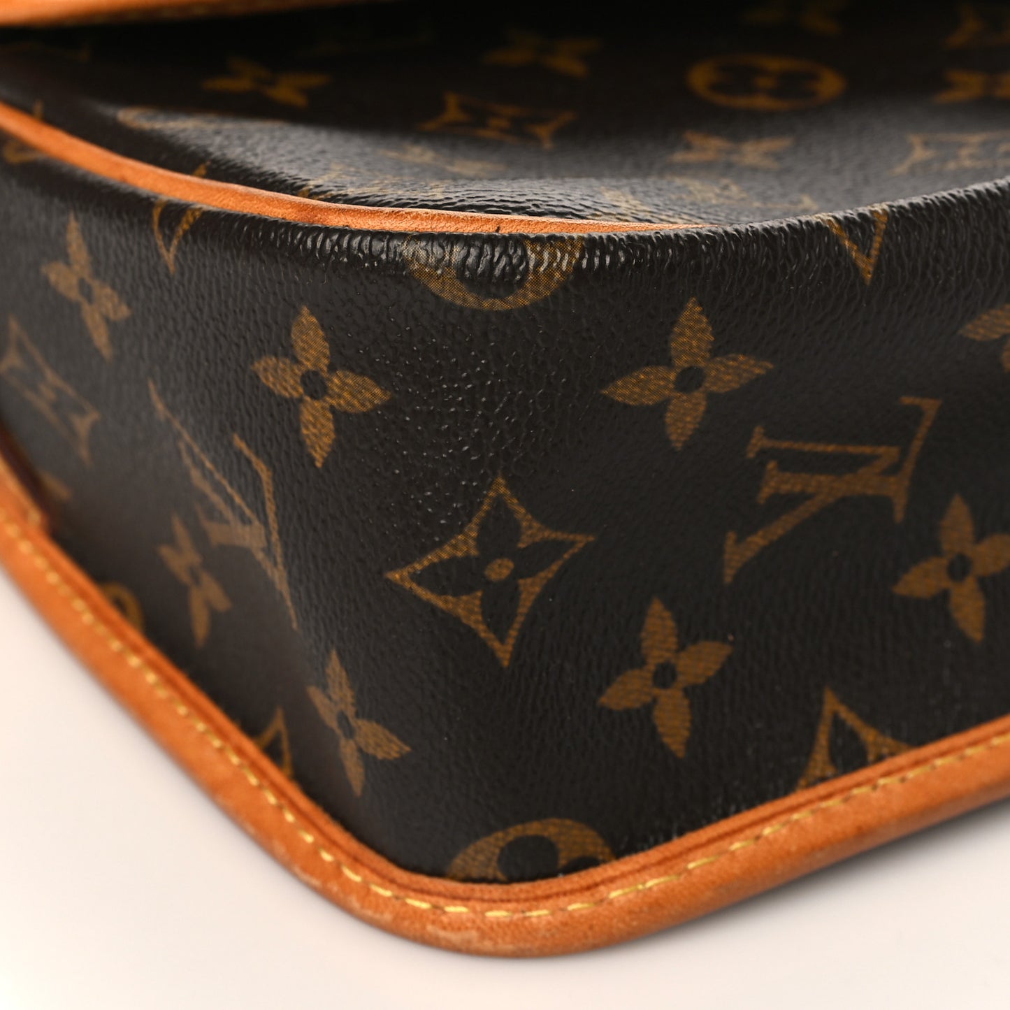 Monogram Sologne