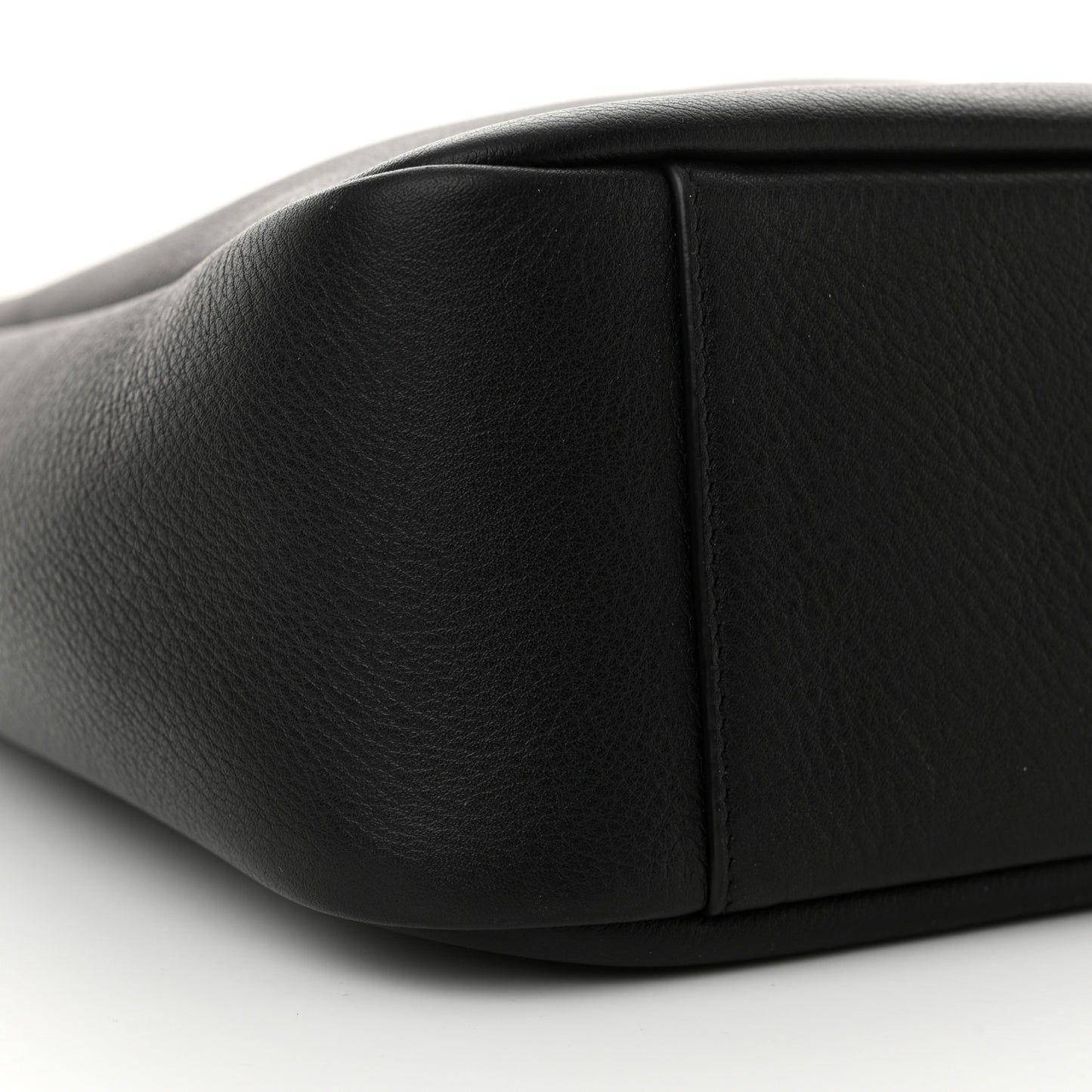 Grained Calfskin Small Le 5 A 7 Soft Hobo Black
