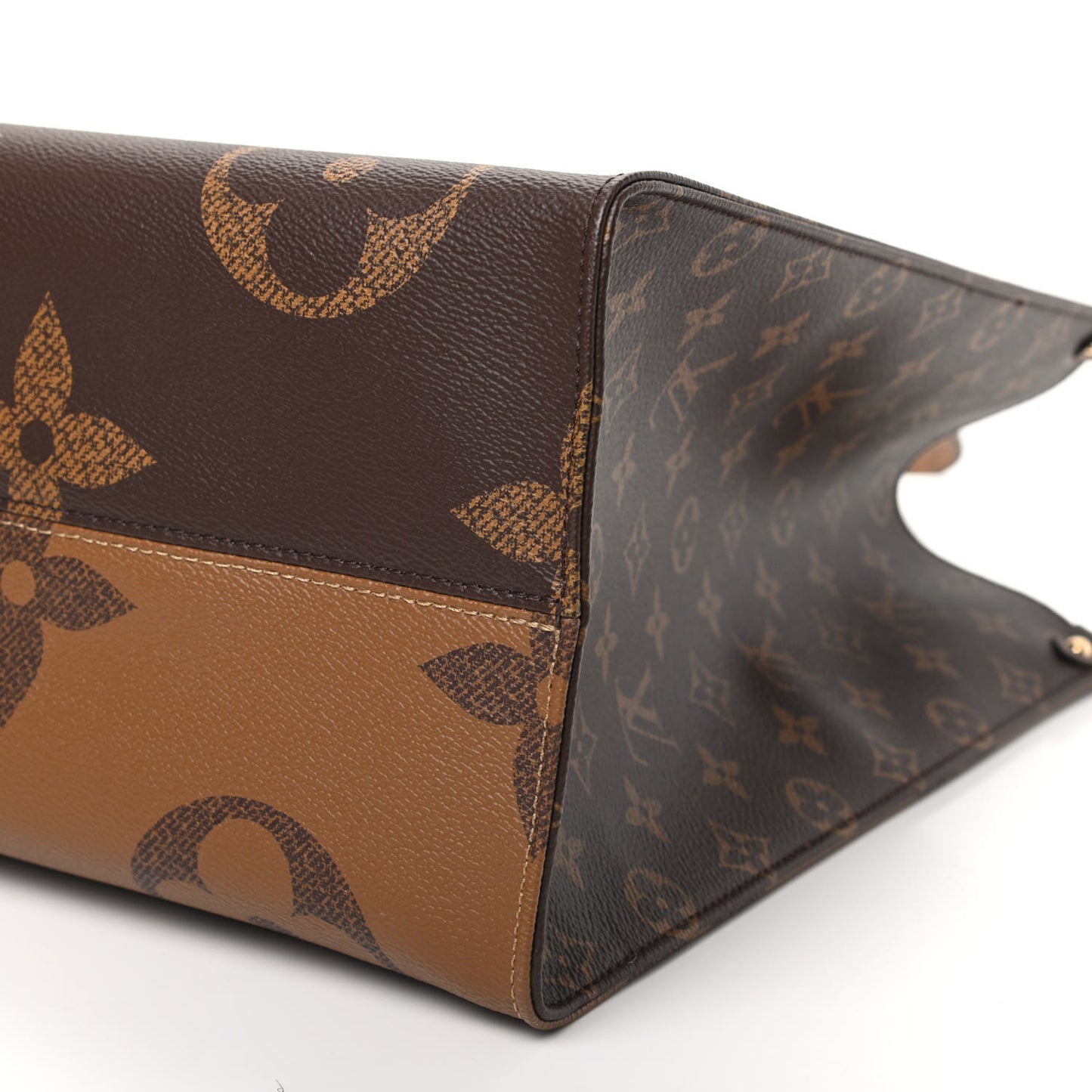 Reverse Monogram Giant Onthego GM
