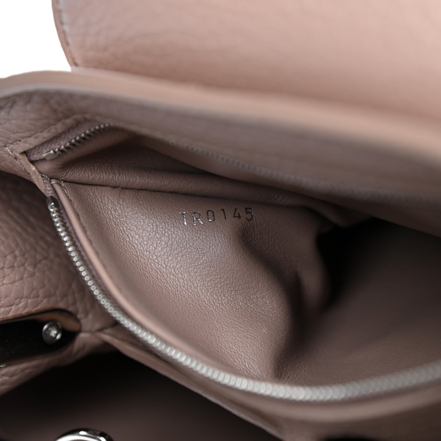 Taurillon Capucines BB Petale