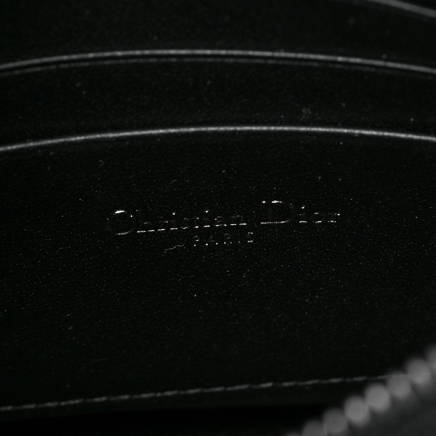 Calfskin Macrocannage Diamond Caro Zipped Pouch With Chain Black