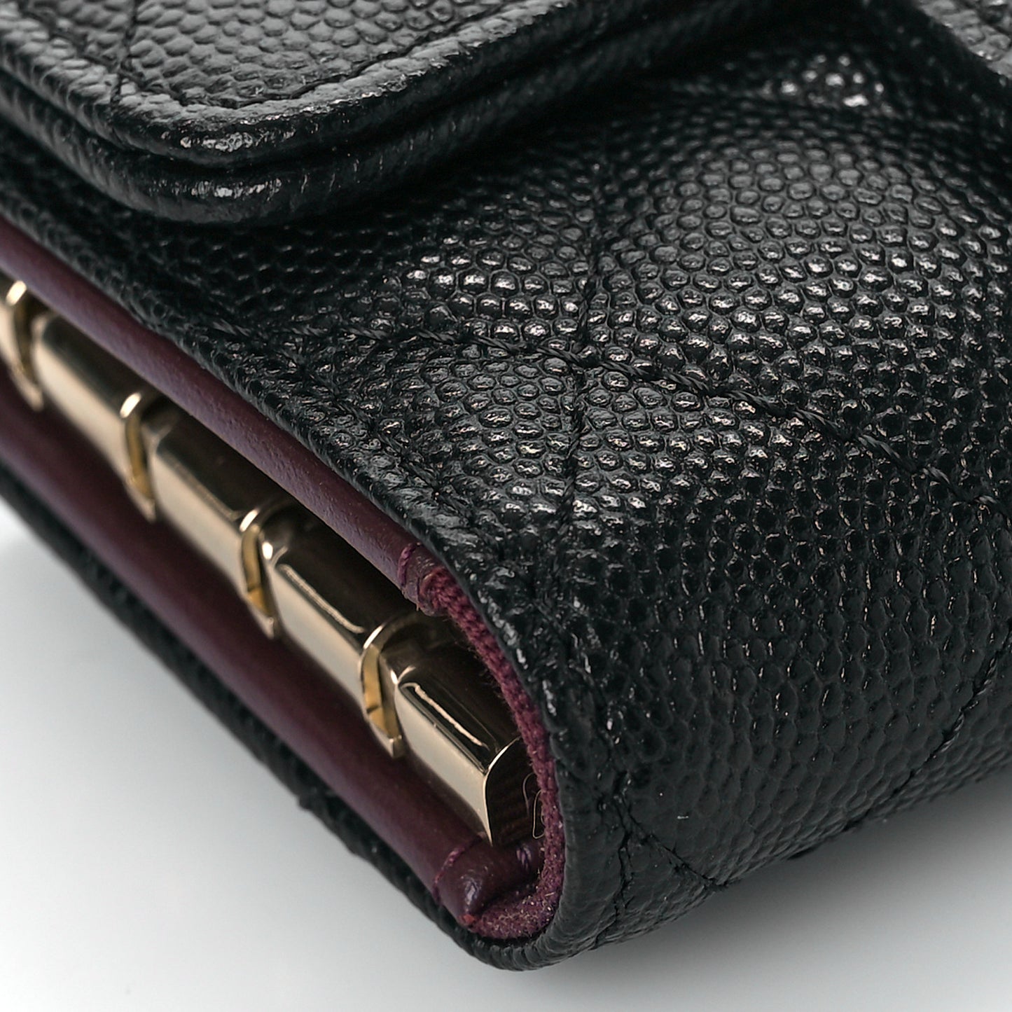 Caviar Quilted Classic 4 Key Holder Wallet Black