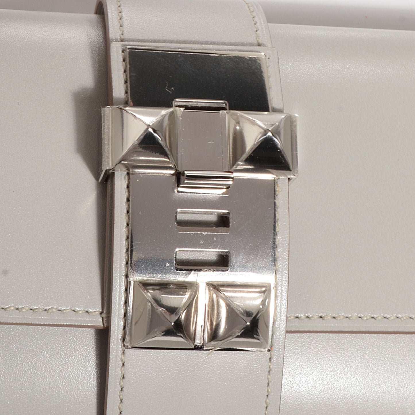 Tadelakt Medor Clutch 23 Gris Perle