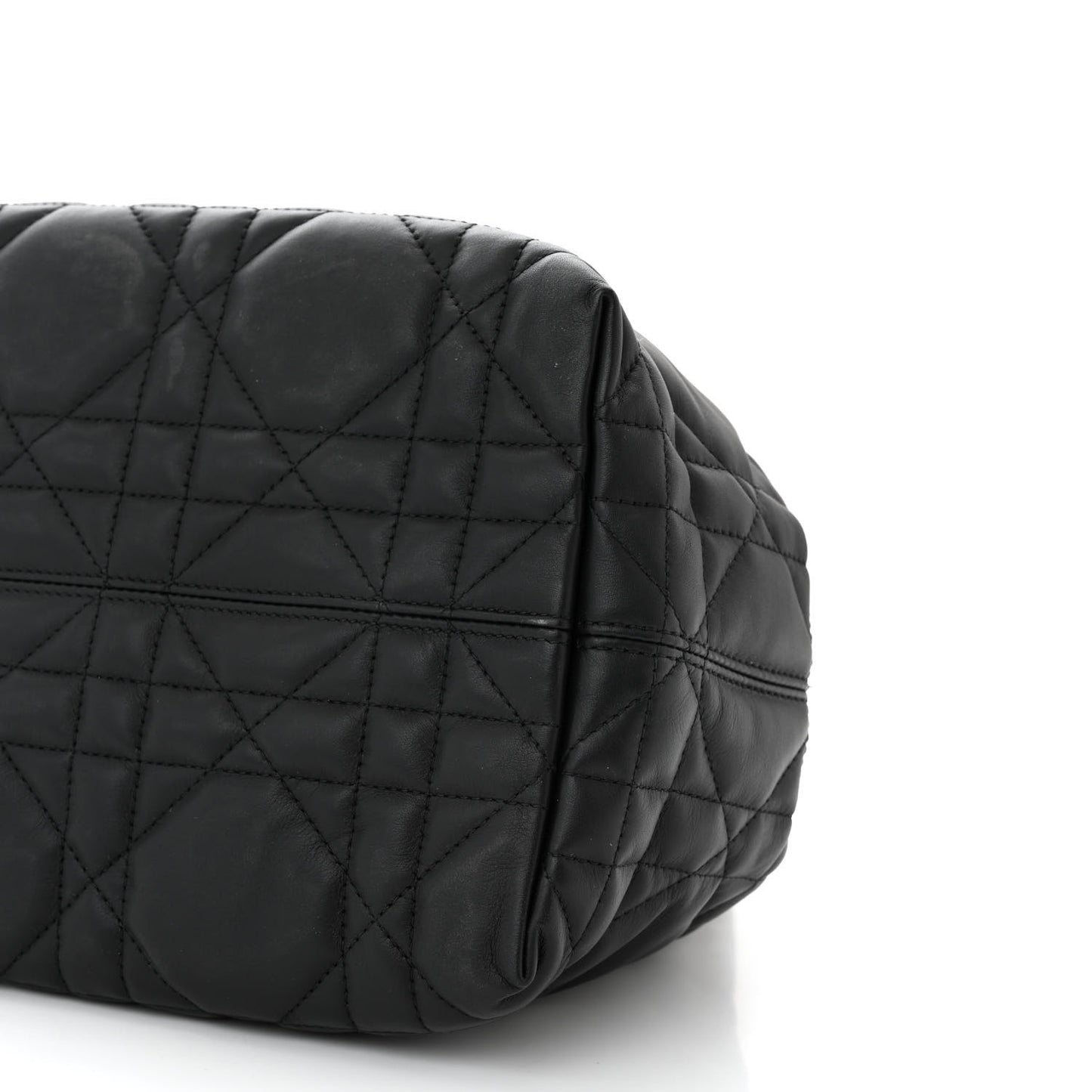 Calfskin Macrocannage Medium Toujours Black
