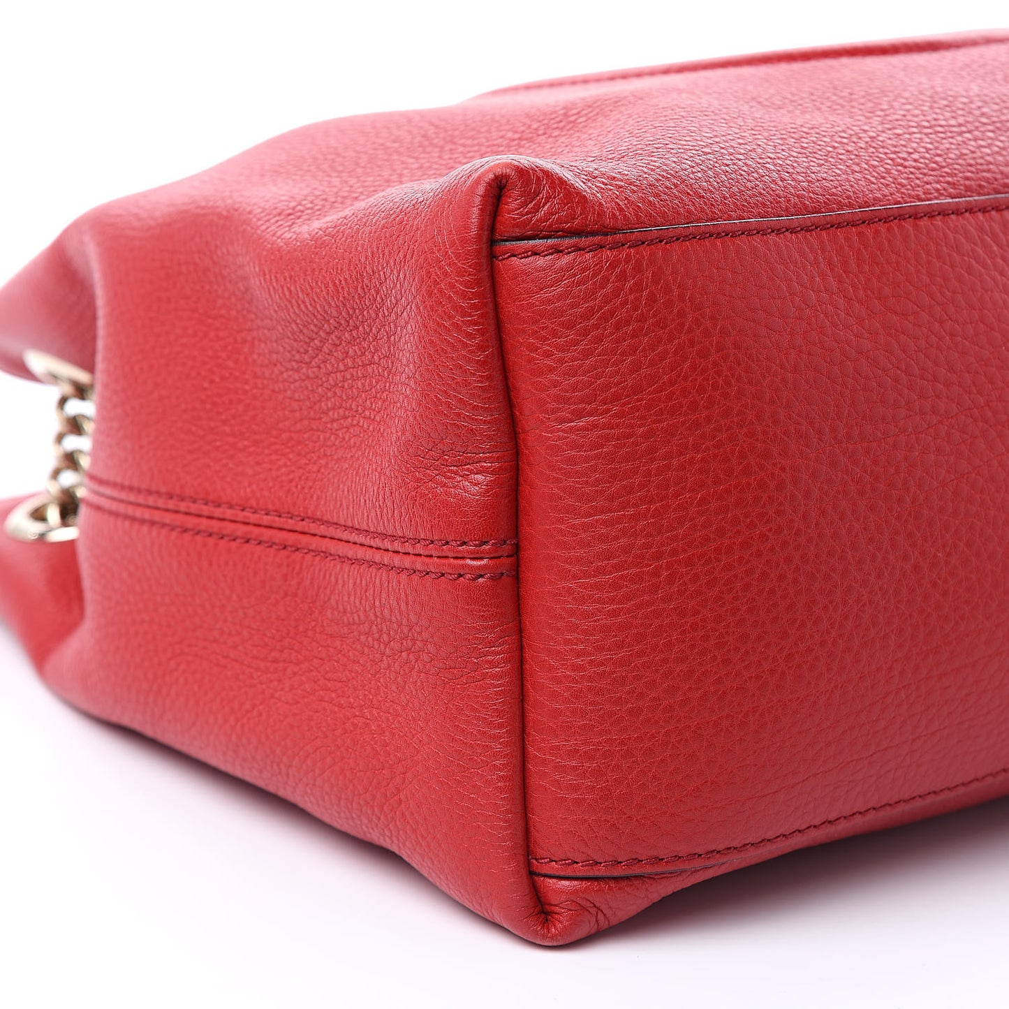 Pebbled Calfskin Medium Soho Chain Shoulder Bag Tabasco Red
