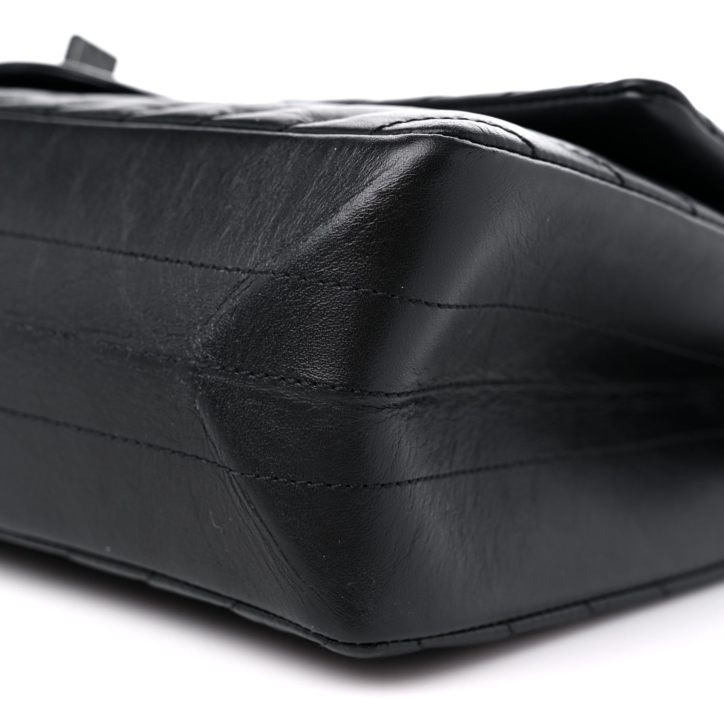 Aged Calfskin Chevron Quilted 2.55 Reissue 226 So Black