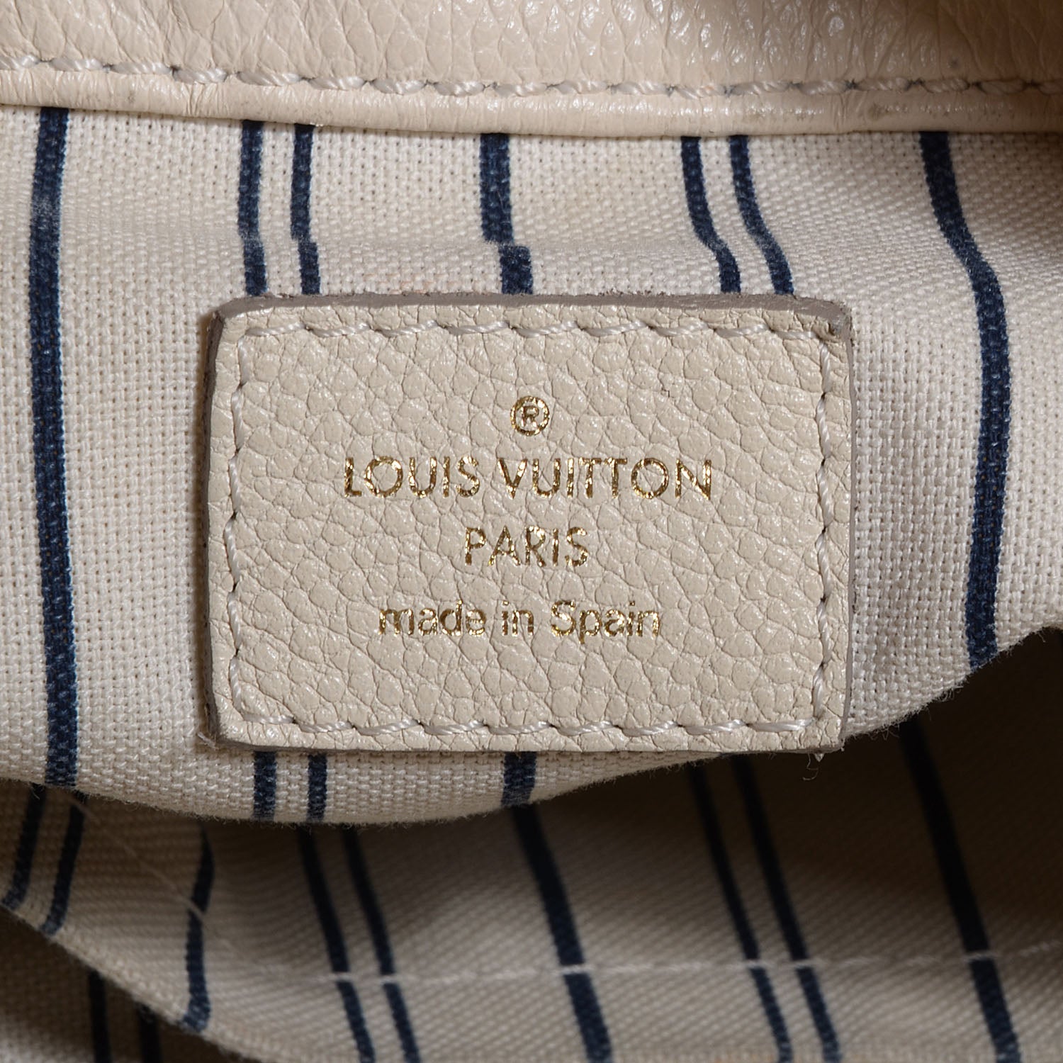 Louis Vuitton Empreinte Artsy MM Neige 6 of 7