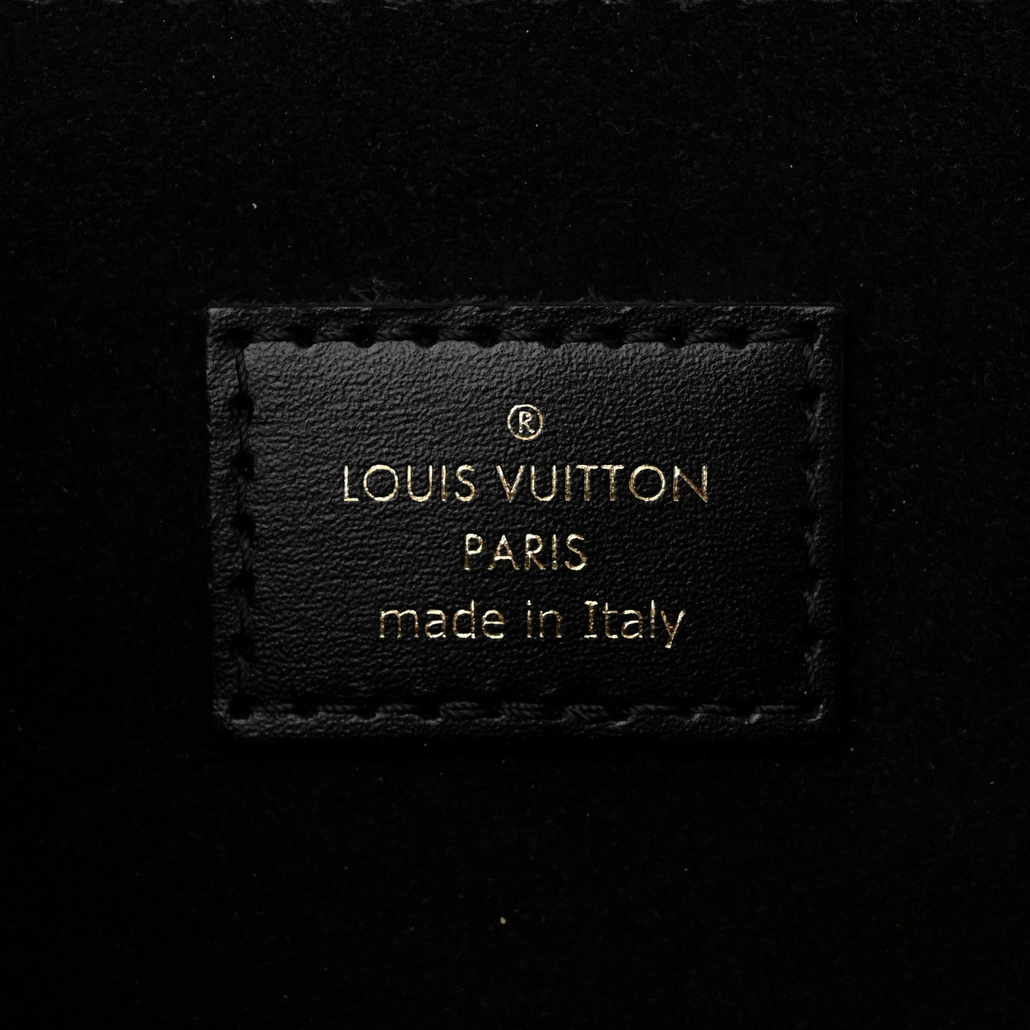 Reverse Monogram Pochette Metis