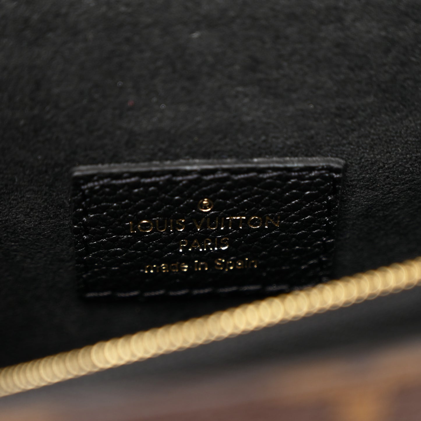 Monogram Victoire Black